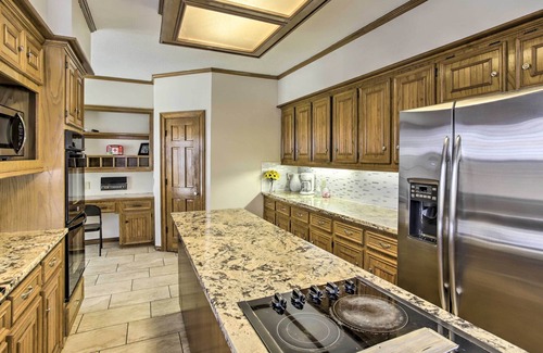 Houston House | Spacious Houston Getaway ~ 23 Mi to Downtown!
