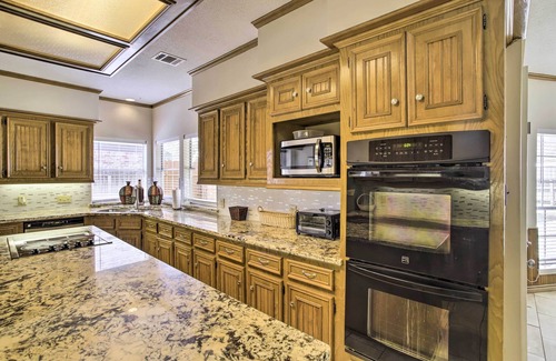 Houston House | Spacious Houston Getaway ~ 23 Mi to Downtown!