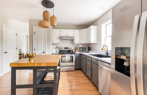 Athens House | Spacious Lake Community House near Hudson