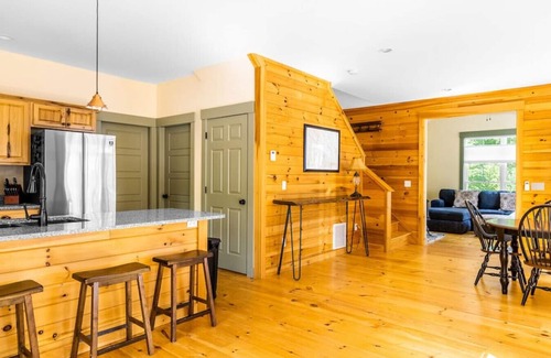Otis House | Spacious Lake House + 2 Detached Guest Houses