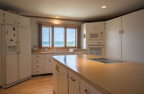 Merrill Cabin | Spacious Lakefront cabin on Lake Chateaugay with private beach.