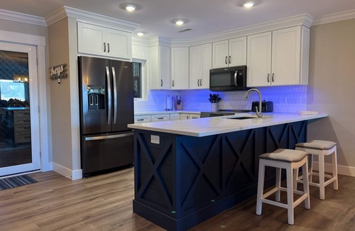 La Follette Condo | Spacious Lakefront Condo with Private Deck and Direct access to the Lake