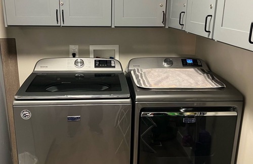 La Follette Condo | Spacious Lakefront Condo with Private Deck and Direct access to the Lake