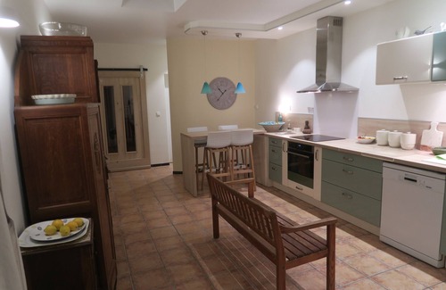 Nezignan-L'Eveque House | Spacious living in sunny Midi near the sea and mountains