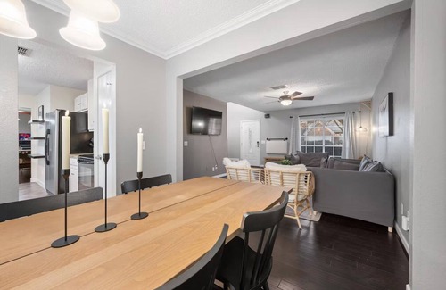 North Richland Hills House | Spacious Modern Home w/Pool Hot Tub Game Room