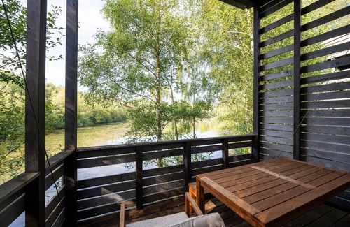 Maubray Villa | Spacious Mansion for 4 Guests
