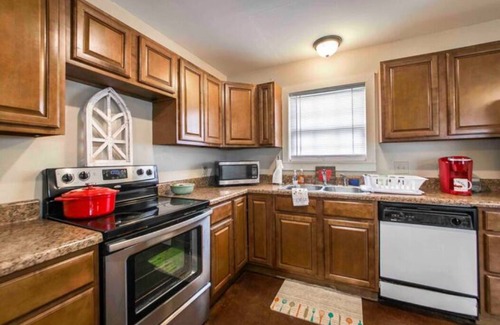 Russellville House | Spacious Modern 2 Bedroom Home Near ANO and ATU