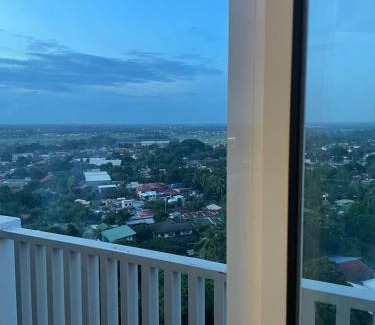 Bantud Hacienda Apartment | Spacious Modern Condo with Balcony