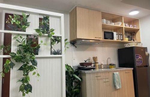 Bantud Hacienda Apartment | Spacious Modern Condo with Balcony