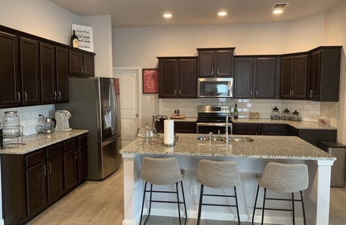 Converse House | Spacious modern executive home with open floor plan
