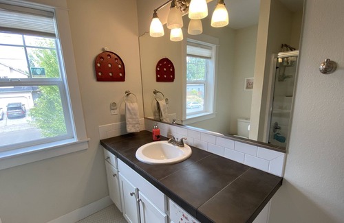 Portland House | Spacious Modern Home in St Johns with Gorgeous Views