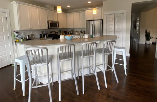 Portland House | Spacious Modern Home in St Johns with Gorgeous Views