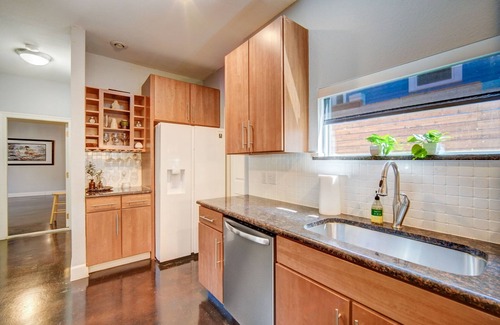 Blackshear-Prospect Hill House | Spacious Modern Home Walkable Cool Area Near Downtown