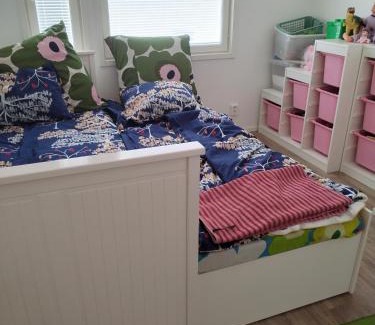 Vantaa Bed & Breakfast | Spacious Modern House 10 km from airport, sauna