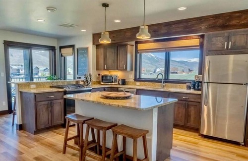 Crested Butte South House | Spacious Modern Mountain Retreat. Amazing views!