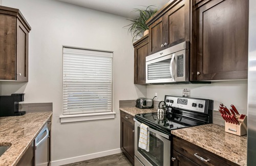 West Valley House | Spacious Modern Solar Powered Home w/Arcade!