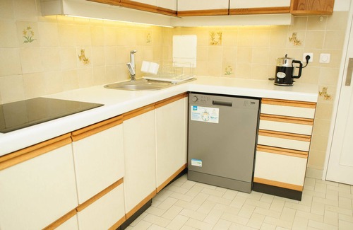 Montaigut Apartment | Spacious, modern T3, near metro and RER station