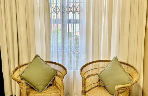 Bedfordview House | Spacious & Modern Unit ll Close to OR Tambo ll Quiet & Safe