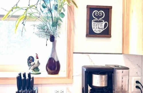 Lewistown House | Spacious, Newly-Built Modern Farmhouse