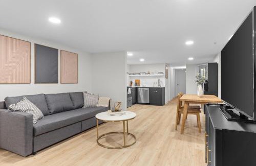 Logan Circle Apartment | Spacious NW Apt Steps to 14th Street Corridor