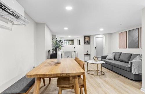 Logan Circle Apartment | Spacious NW Apt Steps to 14th Street Corridor