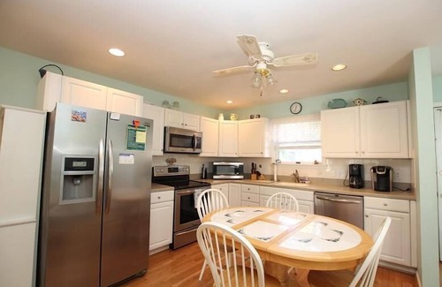 Sussex County House | Spacious Ocean Block Townhouse: Steps to Beach, Boardwalk, Shops, & Ocean Views!