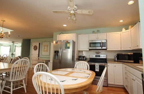 Sussex County House | Spacious Ocean Block Townhouse: Steps to Beach, Boardwalk, Shops, & Ocean Views!