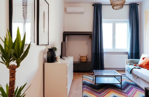 Bucharest City-Centre Apartment | Spacious Old Town - Universitate Studio