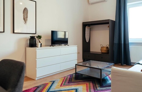 Bucharest City-Centre Apartment | Spacious Old Town - Universitate Studio