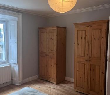 Bray Apartment | Spacious one bed apartment in the centre of Bray