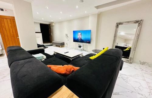 Sudbury Apartment | Spacious One Bed Property in Wembley