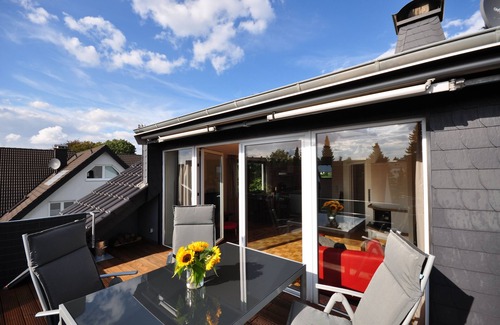 Bielefeld Apartment | Spacious, prestigious and comfortably furnished 3-room apartment