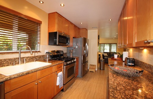 El Camino Village House | Spacious private house