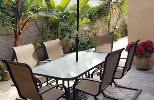 El Camino Village House | Spacious private house