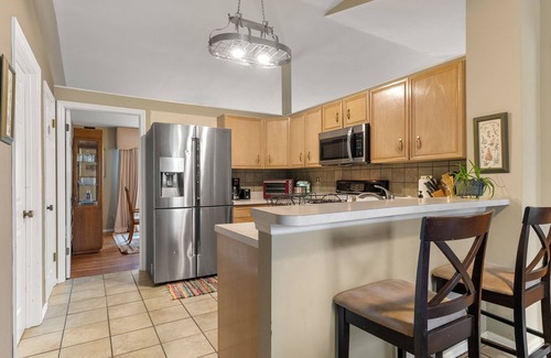 Olivette House | Spacious Retreat: Garden Serenity, Trampoline, Sleeps up to 11