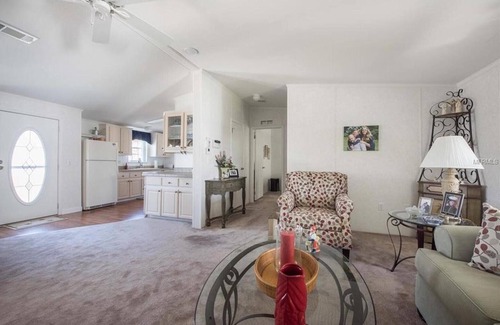 Maple Leaf House | Spacious Retreat with Tons of Activities! - Over 55 Only