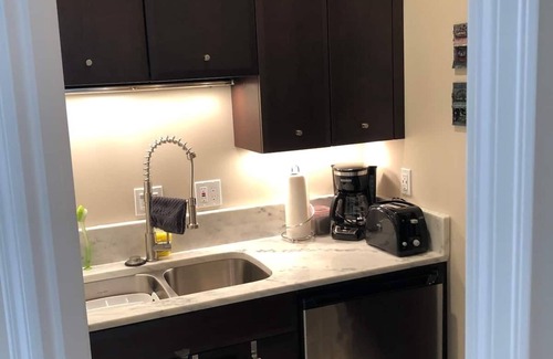 Broadview Apartment | Spacious Romantic Salish Sea View Suite on Luxury Seattle Estate