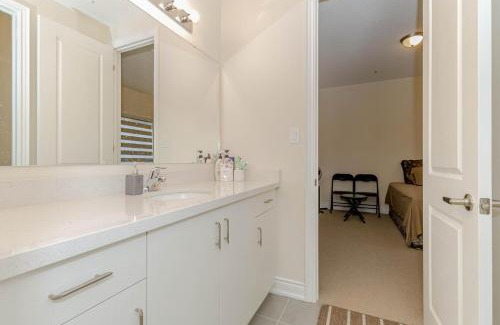 Brampton House | Spacious Room in Brand New Home