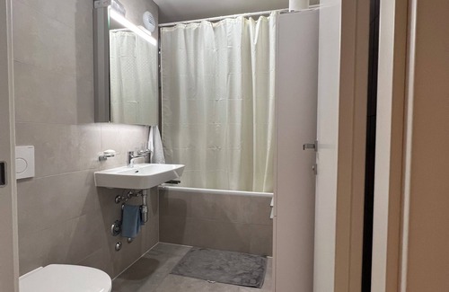 Maison-Royale Apartment | Spacious room/private bathroom/50m from the lake/fabulous view! Welcome!