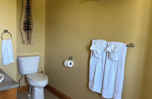 Hall's Harbour Bed & Breakfast | Spacious room with sunset patio, 5 minutes from beach, restaurant and harbour