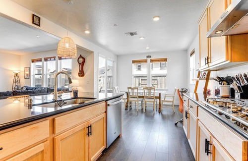 Roseville House | Spacious Roseville Home w/Patio - Near Golf!