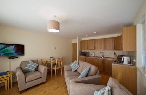 Ore Apartment | Spacious Self-Catering 1 Bed Apt/Country & Sea Views