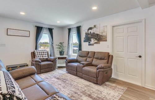 Pleasant Hall House | Spacious Shippensburg Home, Close to Museums!