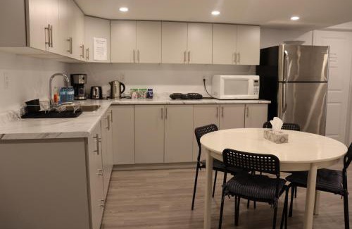 Thorold Apartment | Spacious stay, 15 min to Niagara Falls & US border