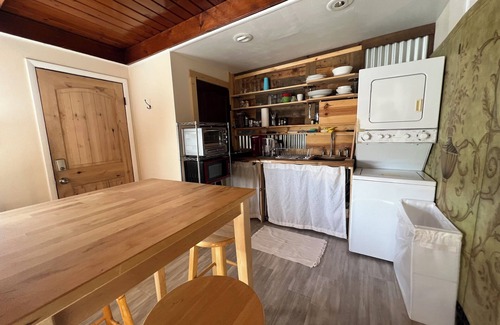 Idaho Springs House | Spacious Studio - partitioned bedroom, dining area and extra sleeping areas