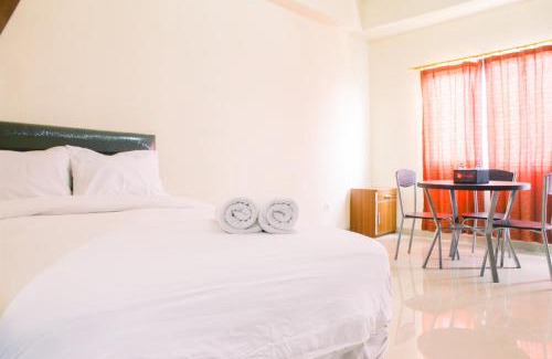 Depok Apartment | Spacious Studio Room Park View Condominium Apartment By Travelio