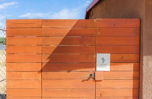 Joshua Tree Apartment | Spacious Studio w/Kitchenette, Bathroom, Private Yard/Entrance. JT/Hi Desert
