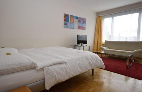 District 6 Apartment | Spacious studio with balcony - Vineyard 71