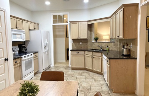 Sharpsburg House | Spacious, Stylish, Home Away, Near Trilith Studios