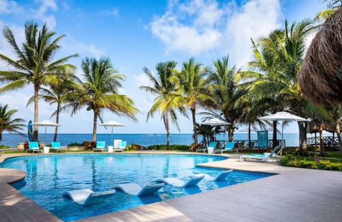 Puerto Morelos Apartment | Spacious Suite w/King Bed, Rainforest Shower, & Balcony ALL-INCLUSIVE